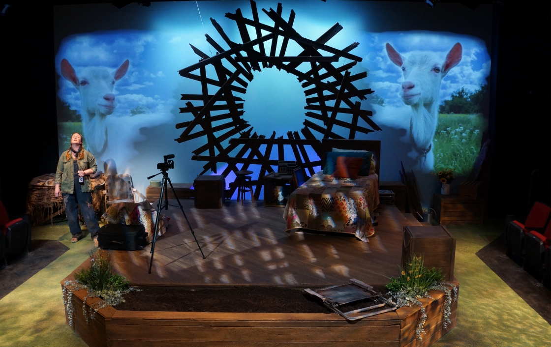 Photo of Alabaster set