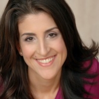 Andrea Wollenberg headshot