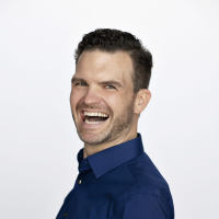 Adam Yankowy headshot